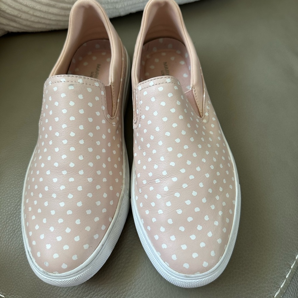 Women’s size 8.5 Mark Nason Pink and White polka-dot Casual Slip-On Sneakers - Picture 2 of 8